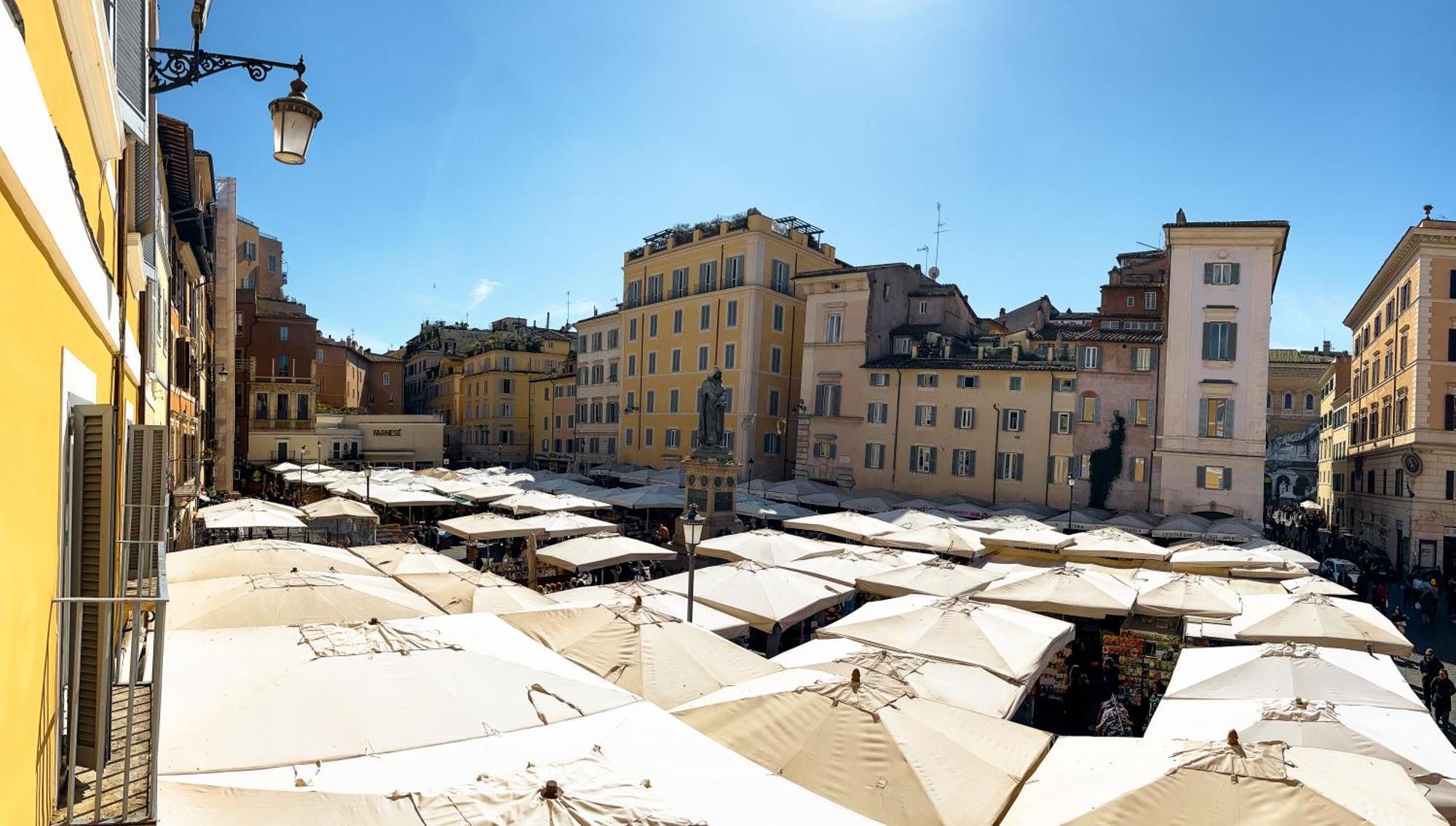 View On Campo De Fiori Irex Apartment Rome Buitenkant foto
